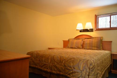 Imagen de la habitación del Hotel Colonial Village Resort. Foto 7