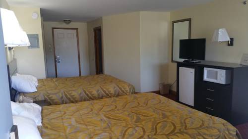 Imagen de la habitación del Hotel Colonial Village Resort. Foto 10