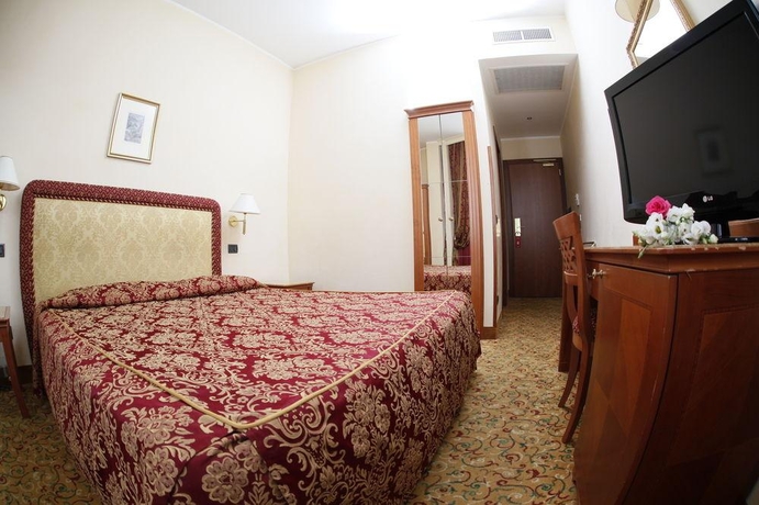 Imagen general del Hotel Colonna, Brindisi. Foto 10