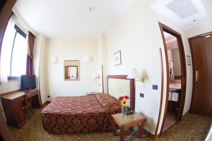 Imagen general del Hotel Colonna, Brindisi. Foto 12