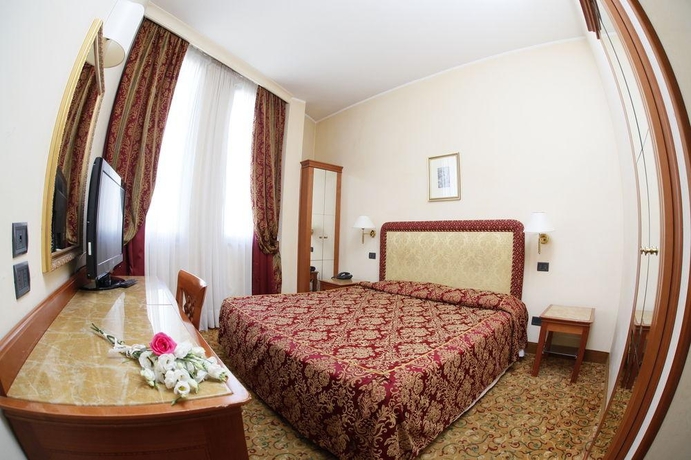 Imagen general del Hotel Colonna, Brindisi. Foto 13