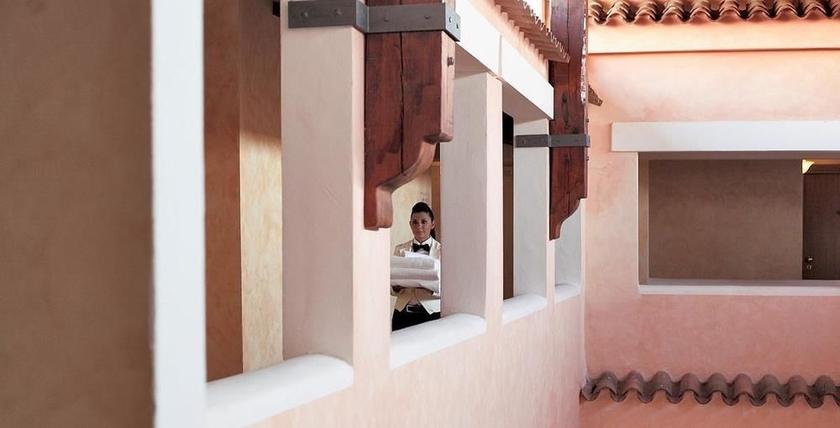 Imagen de los interiores del Hotel Colonna Du Golf. Foto 13