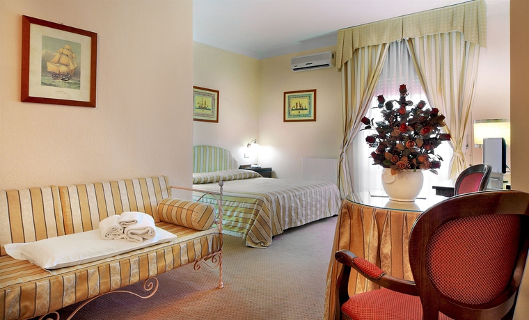 Imagen de los interiores del Hotel Colonna Palace Mediterraneo. Foto 15