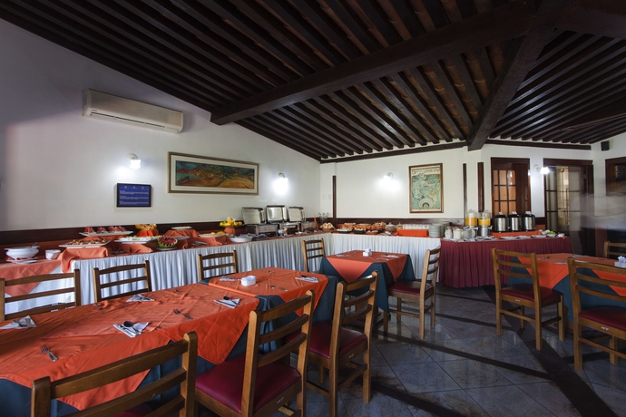 Imagen del bar/restaurante del Hotel Colonna Park, Búzios. Foto 4