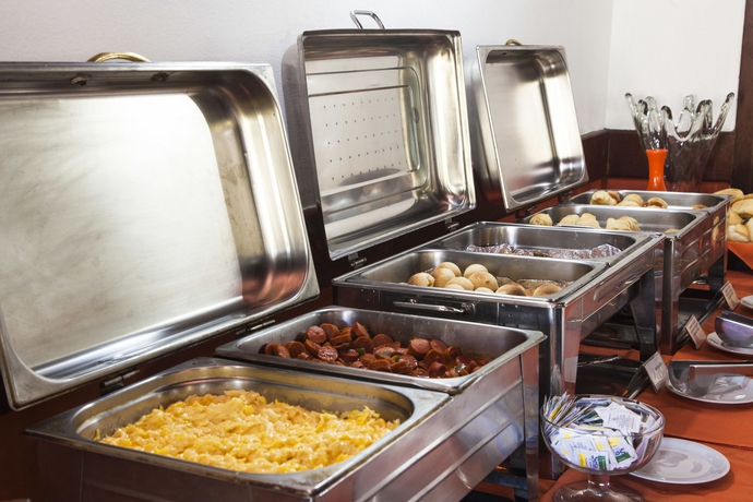 Imagen del bar/restaurante del Hotel Colonna Park, B&uacute;zios. Foto 6