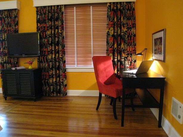 Imagen de la habitación del Hotel Colony And Caba&ntilde;a Club. Foto 13