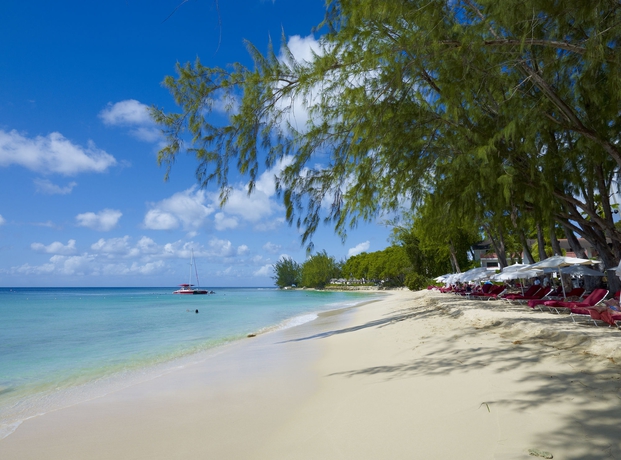 Imagen de los exteriores del Hotel Colony Club By Elegant Hotels. Foto 13