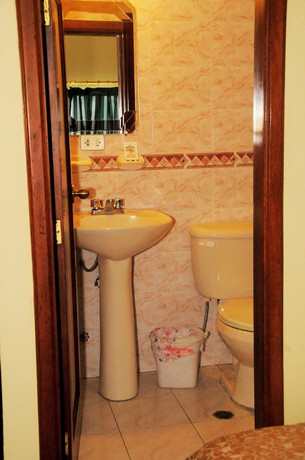 Imagen de la habitación del Hotel Colony Inn, Ambato. Foto 13