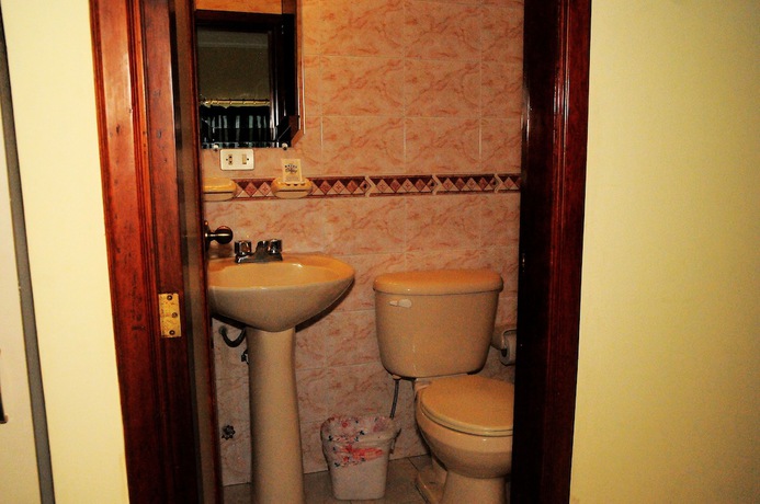 Imagen de la habitación del Hotel Colony Inn, Ambato. Foto 15