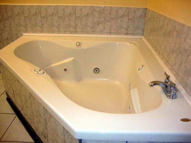 Imagen de la habitación del Hotel Colony Inn. Foto 12