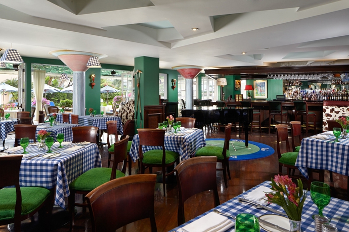 Imagen del bar/restaurante del Hotel Colony Palm Beach. Foto 3