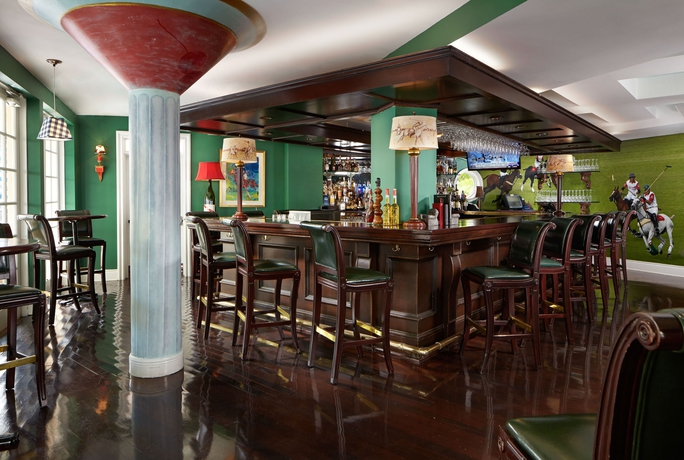 Imagen del bar/restaurante del Hotel Colony Palm Beach. Foto 4