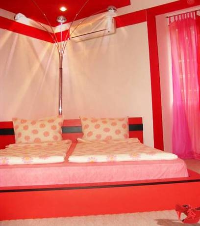 Imagen de la habitación del Hotel Color, Asenovgrad. Foto 37