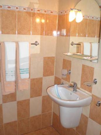 Imagen de la habitación del Hotel Color, Asenovgrad. Foto 38