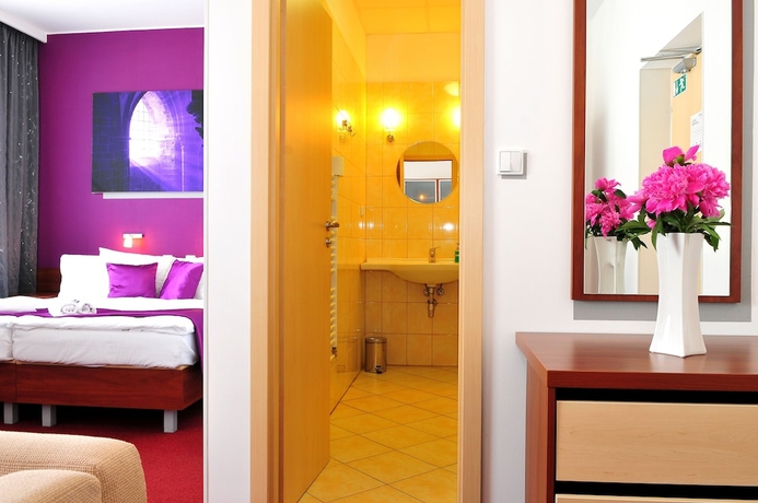 Imagen de la habitación del Hotel Color, Bratislava. Foto 17