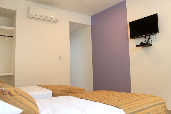 Imagen de la habitación del Hotel Color Hostel. Foto 5