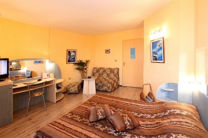 Imagen de la habitación del Hotel Color, Varna Ciudad. Foto 3