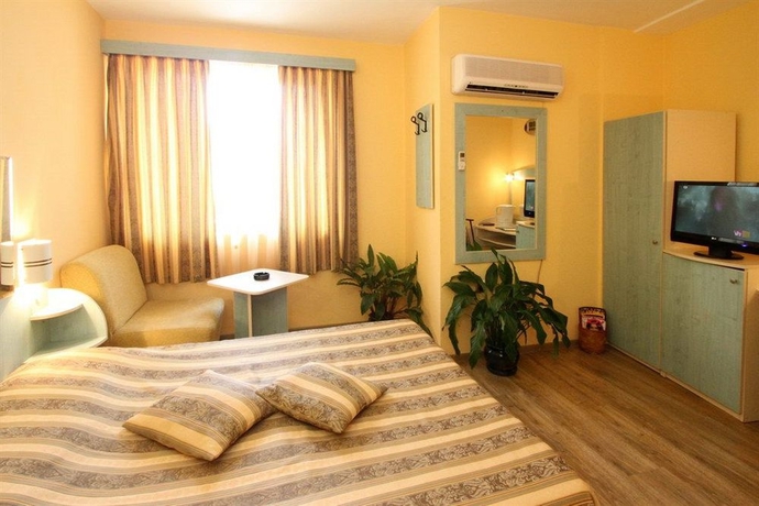 Imagen de la habitación del Hotel Color, Varna Ciudad. Foto 4