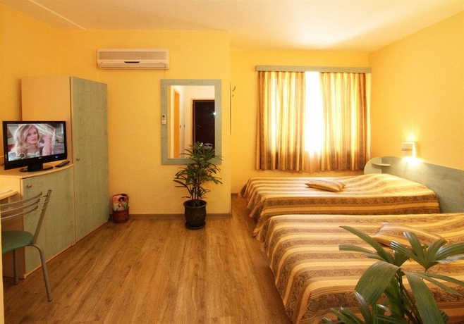 Imagen de la habitación del Hotel Color, Varna Ciudad. Foto 5