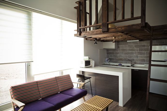 Imagen de la habitación del Hotel Color in Jeju. Foto 16