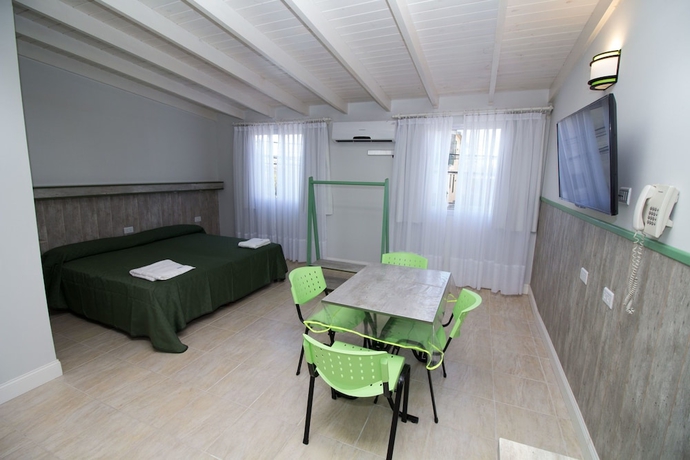 Imagen de la habitación del Hotel Colores Rio Cuarto. Foto 2