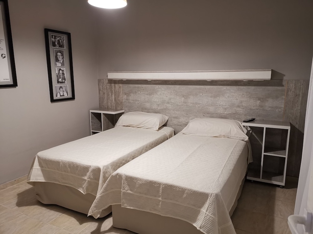 Imagen de la habitación del Hotel Colores Rio Cuarto. Foto 11