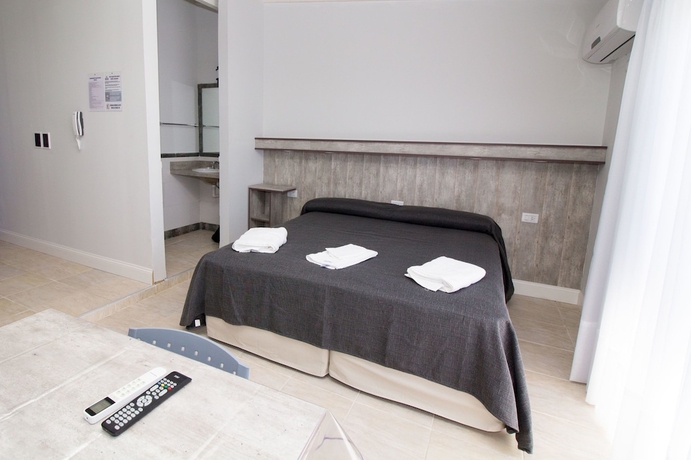 Imagen de la habitación del Hotel Colores Rio Cuarto. Foto 15