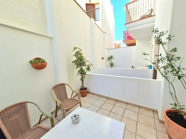 Imagen de la habitación del Hotel Colores de Zahara. Foto 16