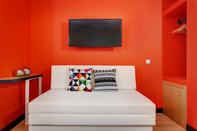 Imagen de la habitación del Hotel Colors Central Ladadika. Foto 8