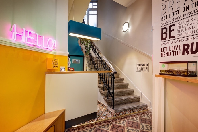 Imagen de los interiores del Hotel Colors Central Ladadika. Foto 19