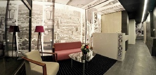 Imagen de los interiores del Hotel Colors Inn. Foto 14