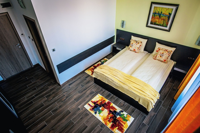 Imagen de la habitación del Hotel Colors Residence. Foto 1