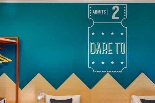 Imagen de la habitación del Hotel Colors Urban Thessaloniki. Foto 6