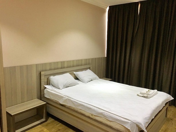 Imagen de la habitación del Hotel Colosseo, Tbilisi. Foto 7