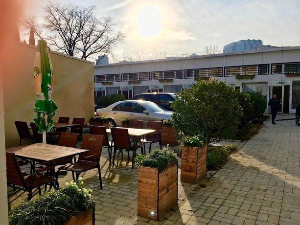 Imagen del bar/restaurante del Hotel Colosseo, Tbilisi. Foto 5