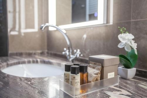 Imagen de la habitación del Hotel Colosseo Tirana. Foto 9