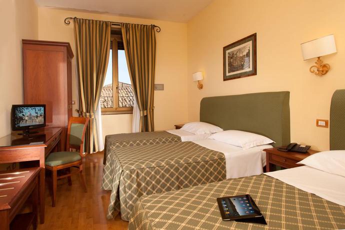 Imagen de la habitación del Hotel Colosseum, Esquilino. Foto 7