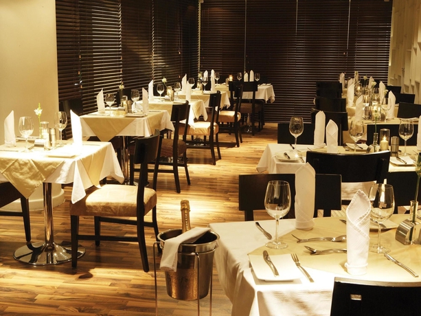 Imagen del bar/restaurante del Hotel Colosseum Luxury. Foto 5