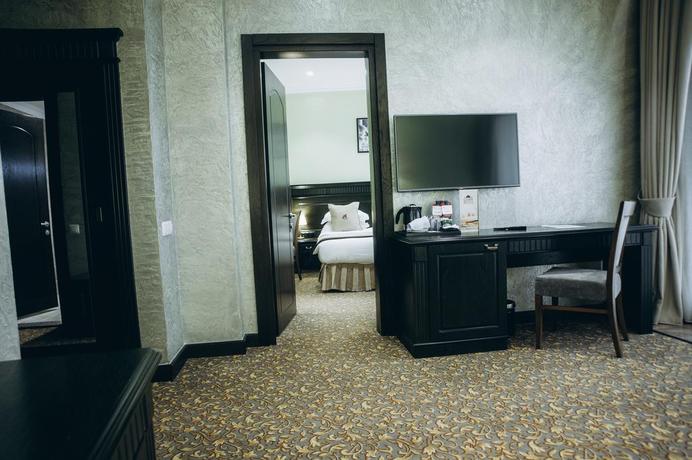 Imagen de la habitación del Hotel Colosseum Marina. Foto 4