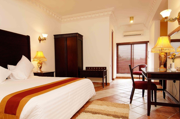 Imagen de la habitación del Hotel Colosseum and Fitness Club. Foto 5