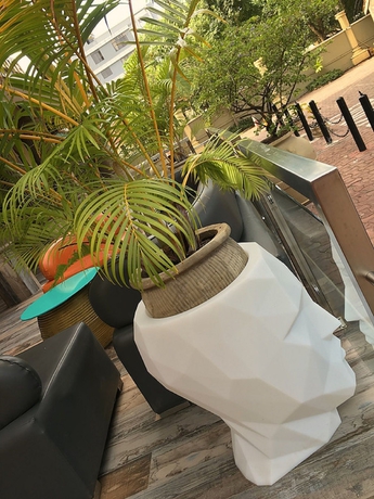 Imagen de los exteriores del Hotel Colosseum and Fitness Club. Foto 10