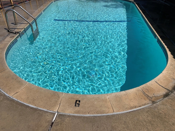 Imagen de la piscina del Hotel Colton Inn, Colton. Foto 12