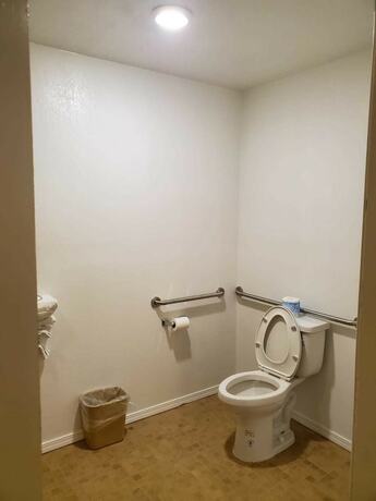 Imagen de la habitación del Hotel Colton Motel. Foto 9