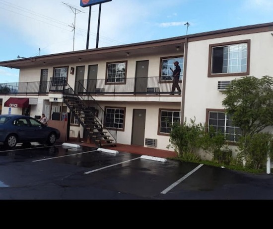 Imagen general del Hotel Colton Motel. Foto 2