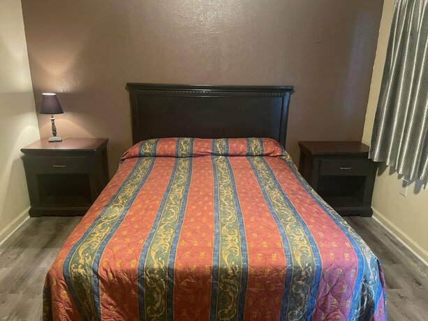Imagen de la habitación del Hotel Colton Motel. Foto 10