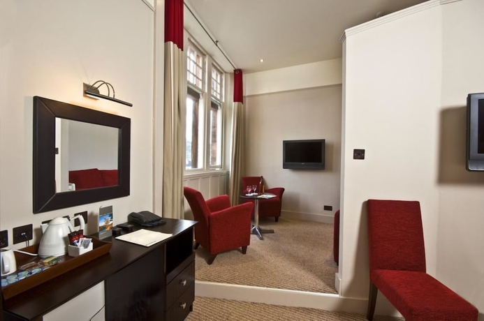 Imagen de la habitación del Hotel Columba. Foto 5