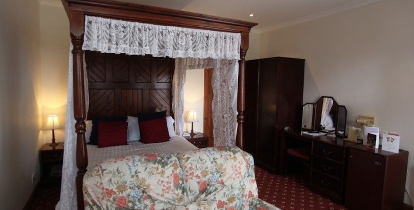 Imagen de la habitación del Hotel Columba House and Garden Restaurant. Foto 12