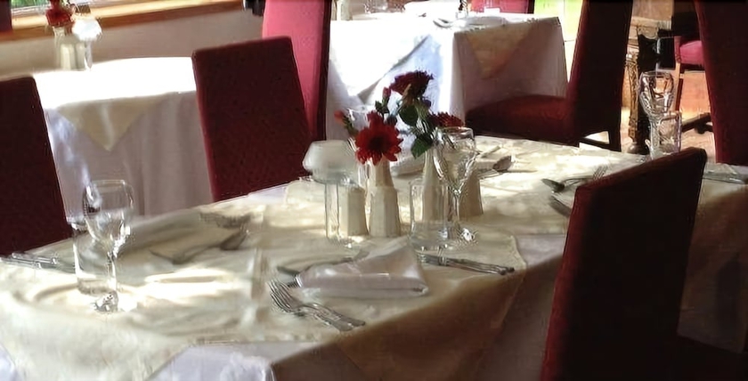 Imagen del bar/restaurante del Hotel Columba House and Garden Restaurant. Foto 4