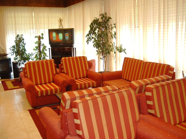 Imagen de los interiores del Hotel Columbano. Foto 6