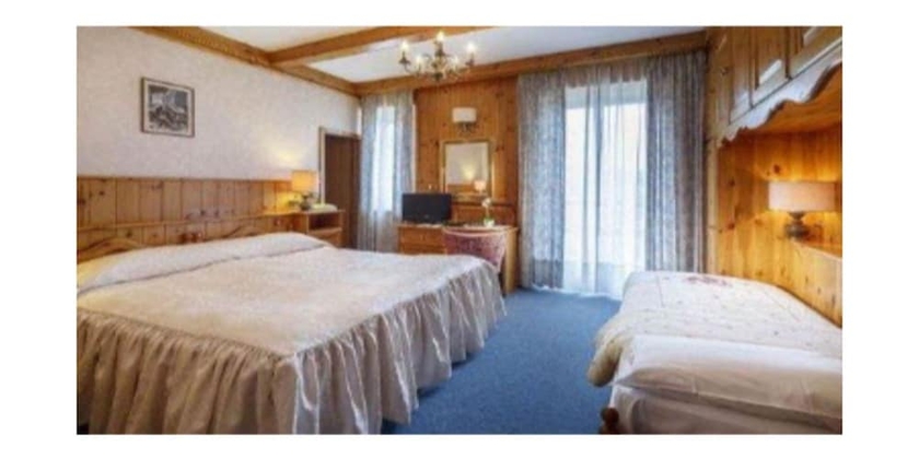 Imagen de la habitación del Hotel Columbia, Cortina d'Ampezzo . Foto 4
